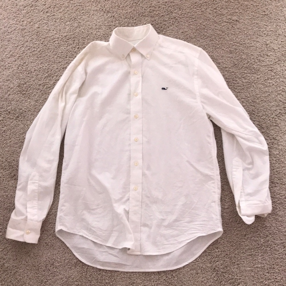 Vineyard Vines men’s button down shirt